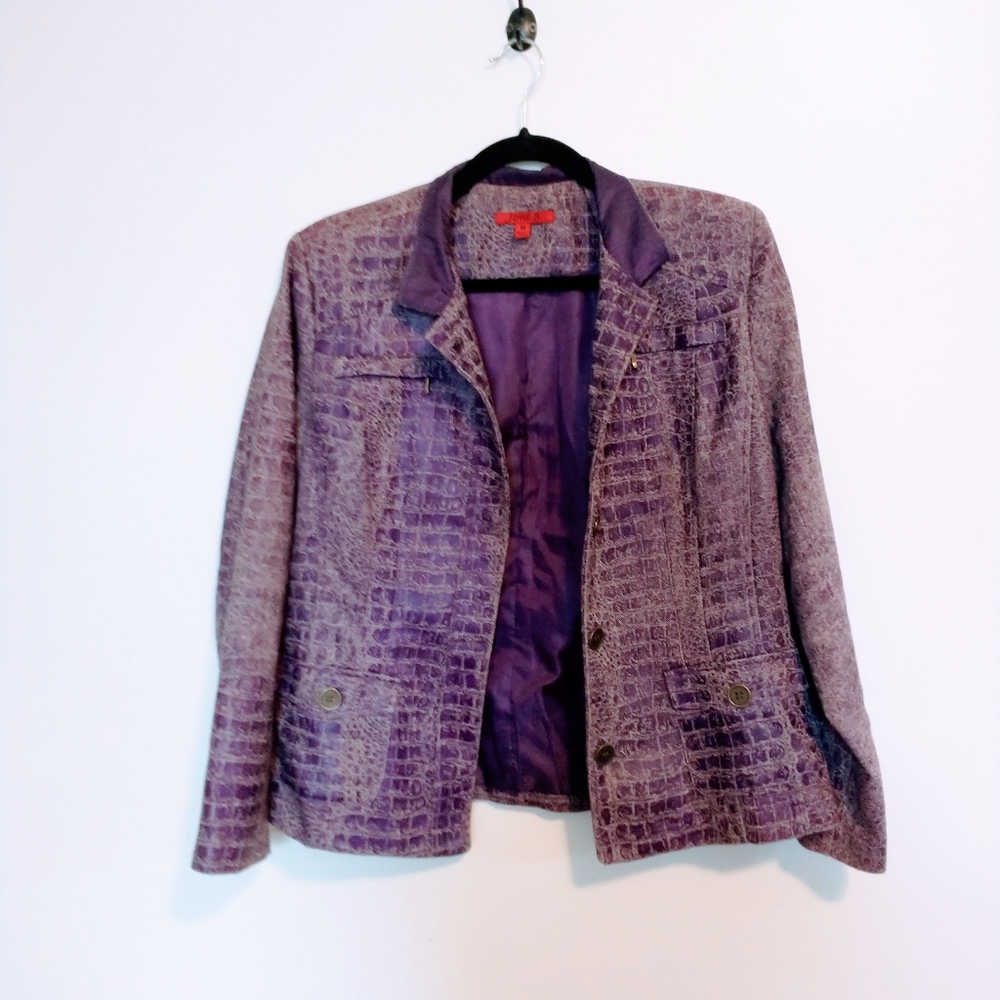 Joni B purple snakeprint jacket with button front and pockets. Lined, size mediu